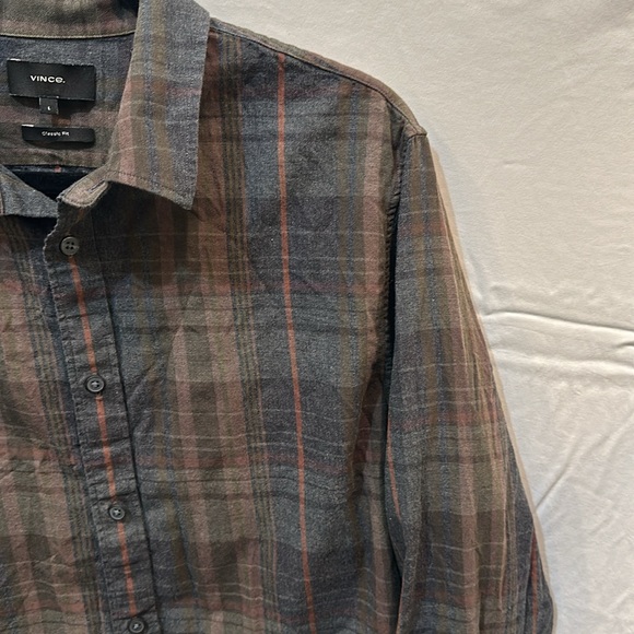 Vince Men’s Plaid Button Down Shirt, Size Large - Picture 3 of 4